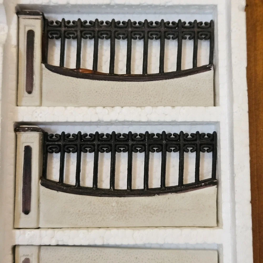 VTG Lemax Dickensvale Iron Gate & Wall Set of 5 Village Fence Accessory 1995 Box